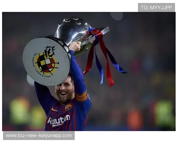 曼联以梅西式传球手为目标，斥巨资改善中场弱点，开启豪华引援新纪元